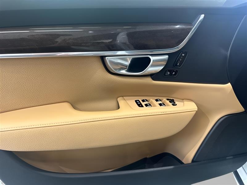 Volvo S90 T6 Momentum AWD 2018