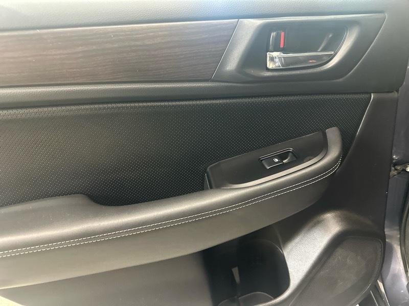 Subaru Legacy 2.5i Limited 2015