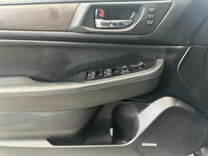 Subaru Legacy 2.5i Limited 2015
