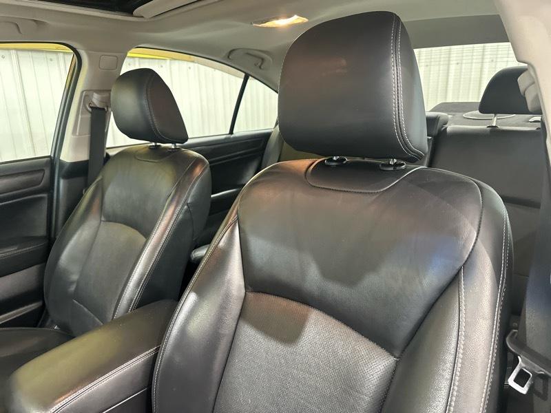 Subaru Legacy 2.5i Limited 2015