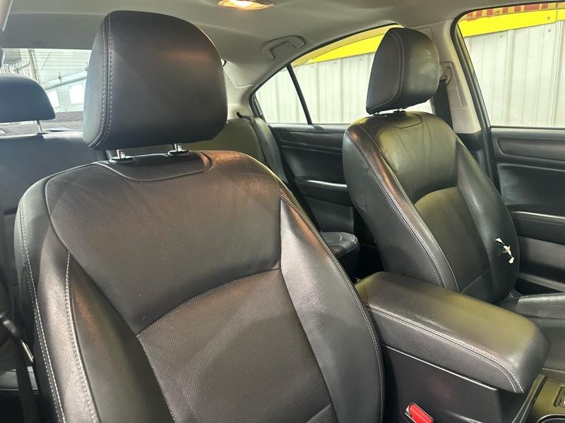 Subaru Legacy 2.5i Limited 2015