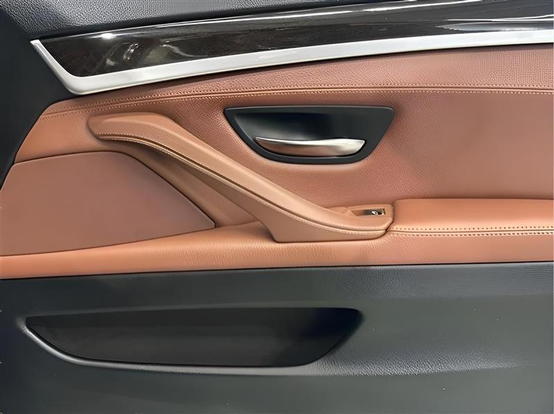 BMW 5-Series 535i xDrive 2016