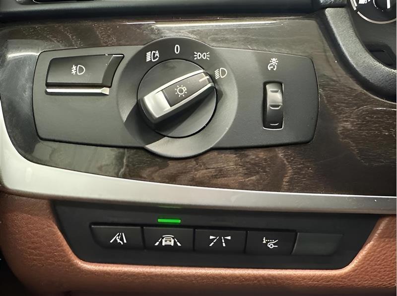 BMW 5-Series 535i xDrive 2016