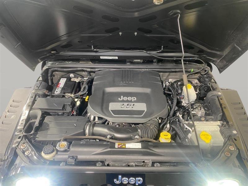 Jeep Wrangler Unlimited Sport 4WD 2013