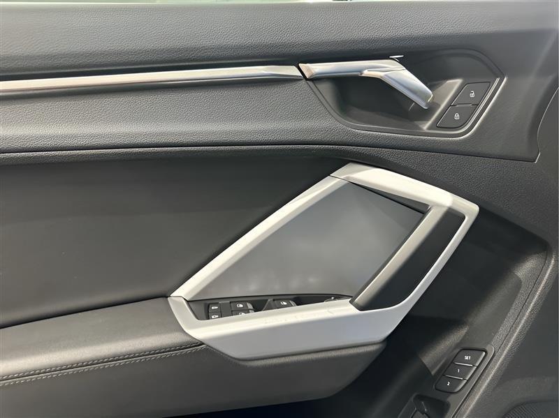 Audi Q3 S line Premium quattro 2023