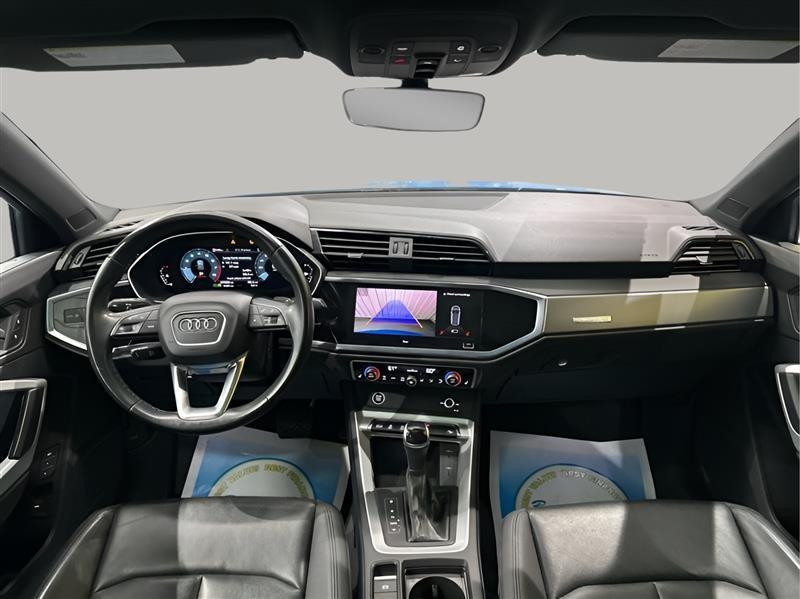 Audi Q3 S line Premium quattro 2023