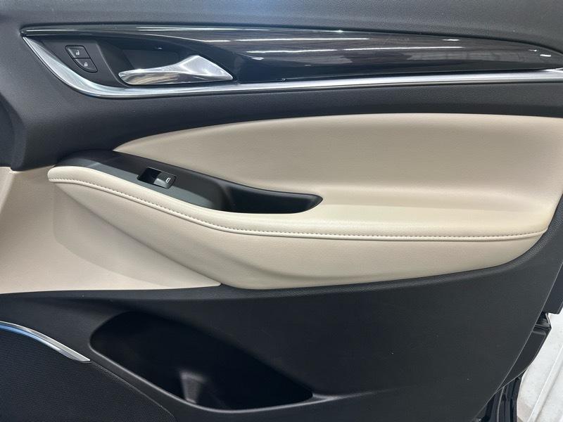 Buick Enclave Essence FWD 2020