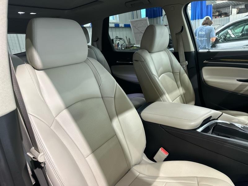 Buick Enclave Essence FWD 2020