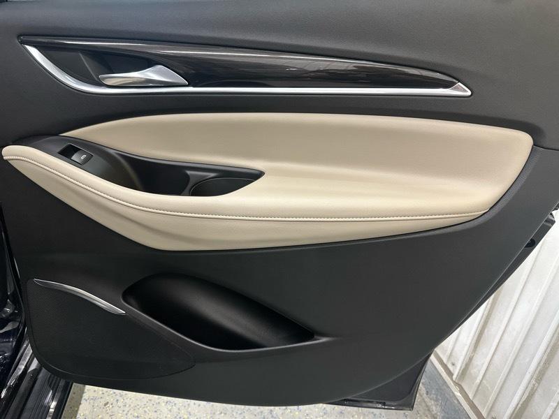 Buick Enclave Essence FWD 2020