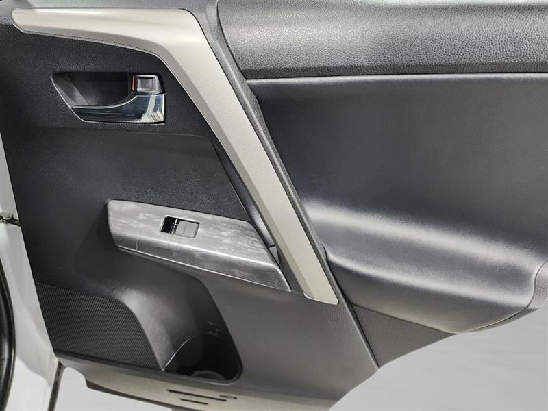 Toyota RAV4  2017