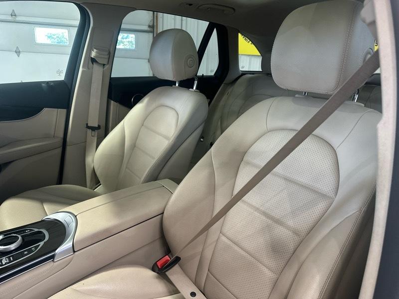 Mercedes-Benz GLC-Class GLC300 4MATIC 2017