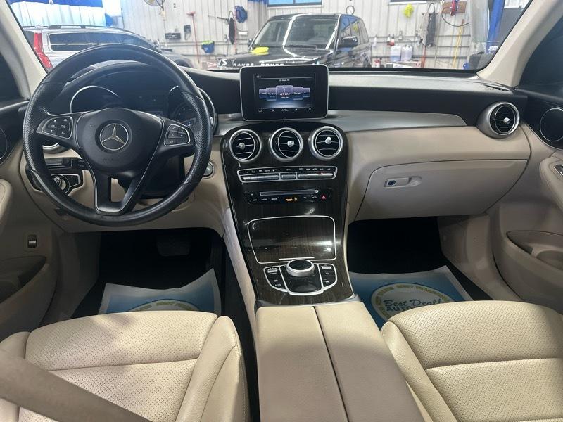 Mercedes-Benz GLC-Class GLC300 4MATIC 2017