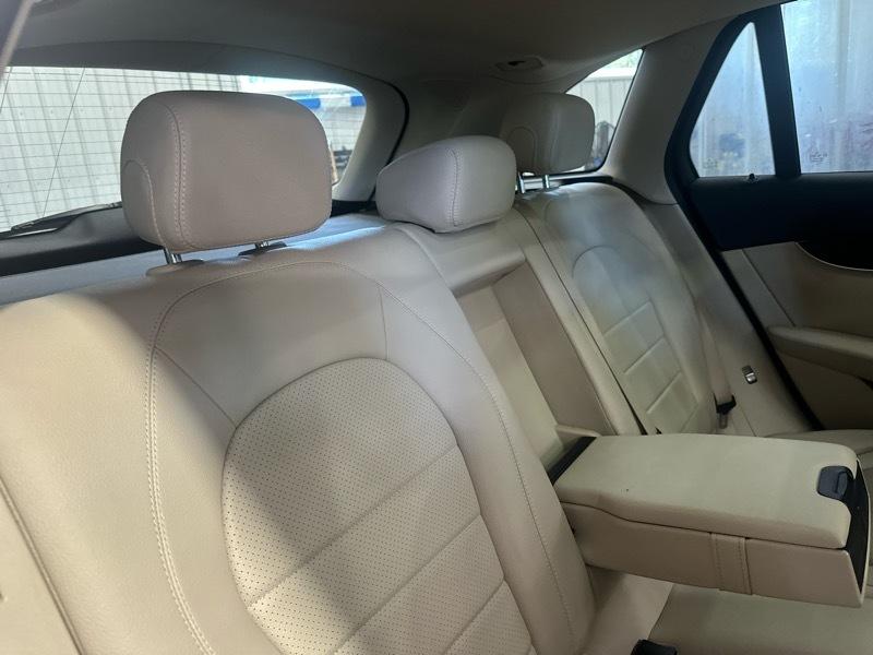 Mercedes-Benz GLC-Class GLC300 4MATIC 2017