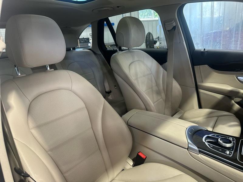 Mercedes-Benz GLC-Class GLC300 4MATIC 2017