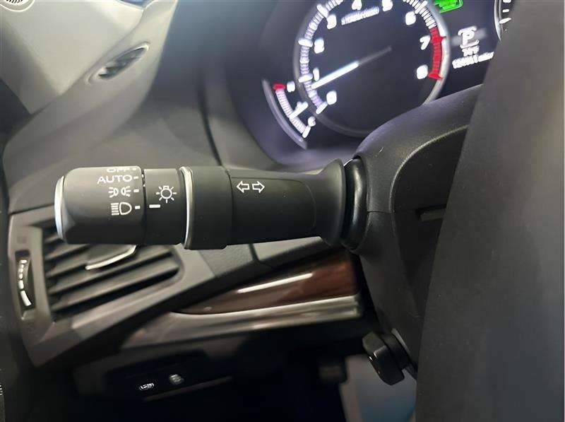 Acura MDX SH-AWD 6-Spd AT w/Tech Package 2015