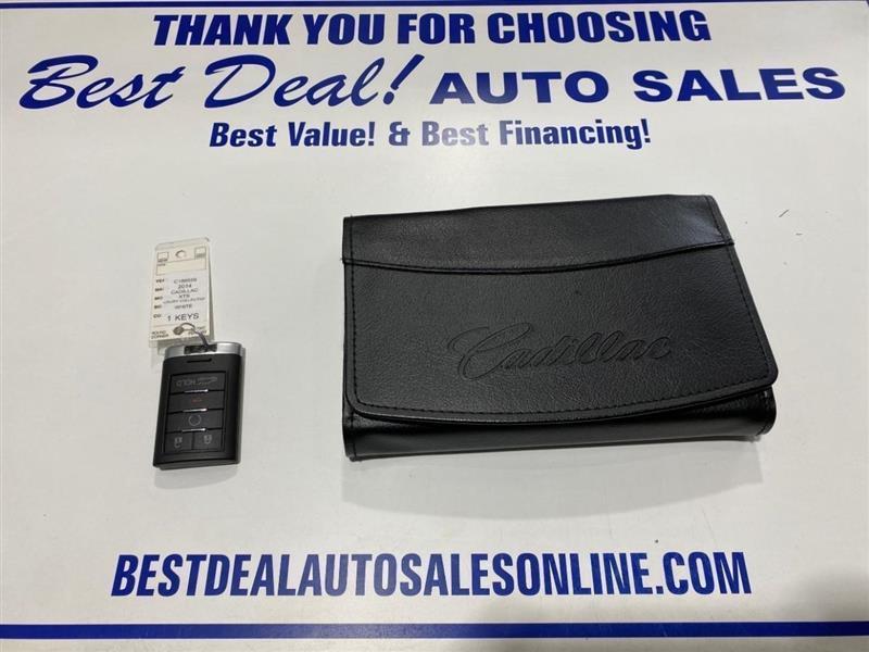Cadillac XTS 4dr Sdn Luxury Collection FWD 2014