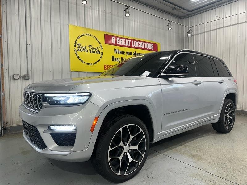 2022 Jeep Grand Cherokee Summit 4WD