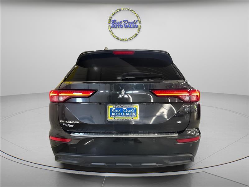 Mitsubishi Outlander SE 2WD 2022