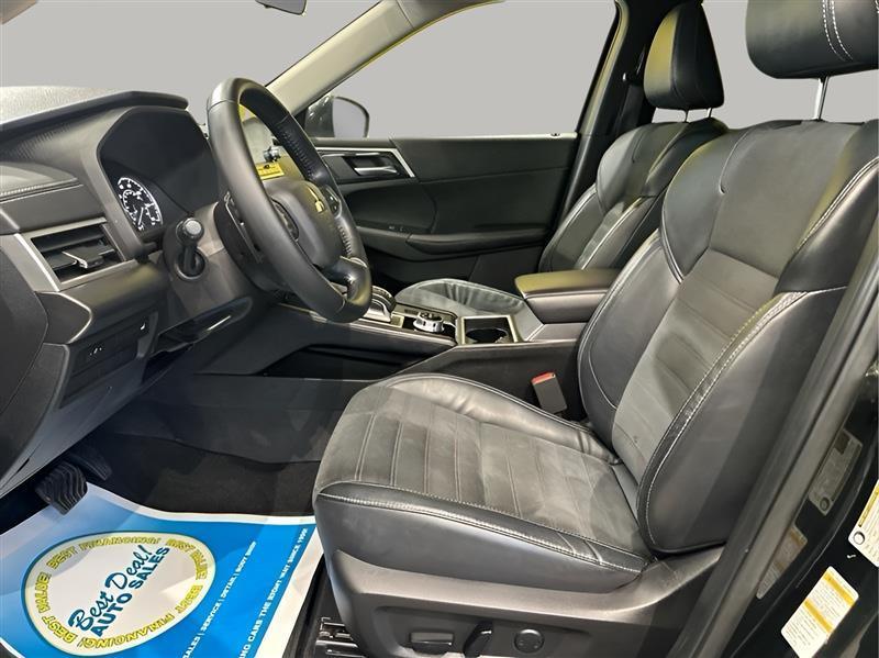 Mitsubishi Outlander SE 2WD 2022