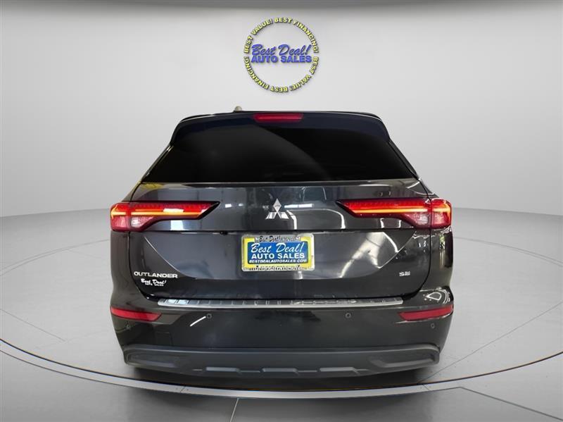 Mitsubishi Outlander SE 2WD 2022