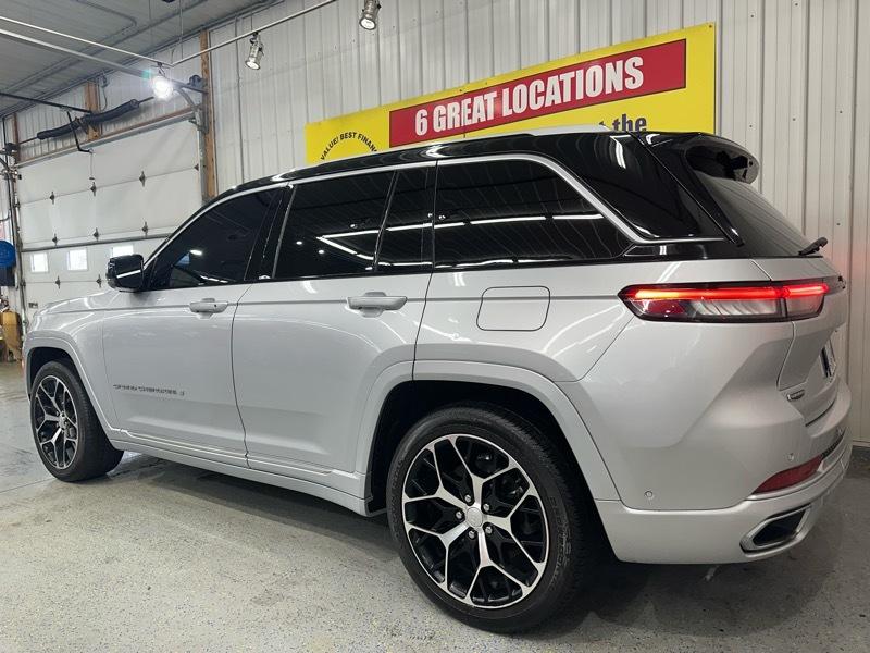 Jeep Grand Cherokee Summit 4WD 2022