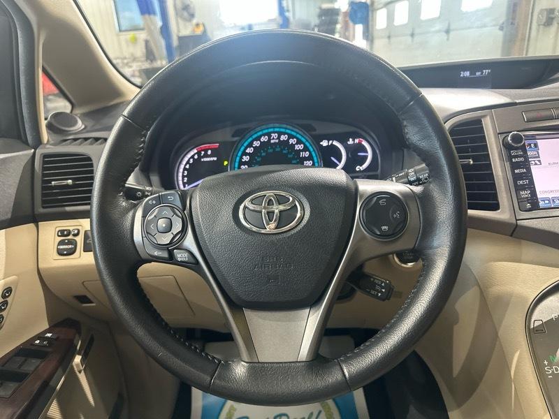 Toyota Venza LE V6 AWD 2014