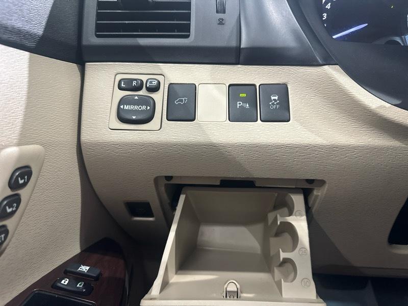 Toyota Venza LE V6 AWD 2014