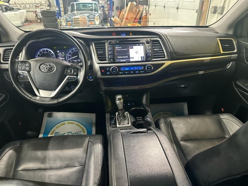 Toyota Highlander Limited AWD V6 2019