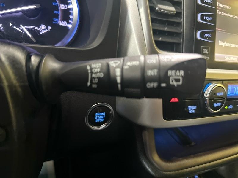 Toyota Highlander Limited AWD V6 2019