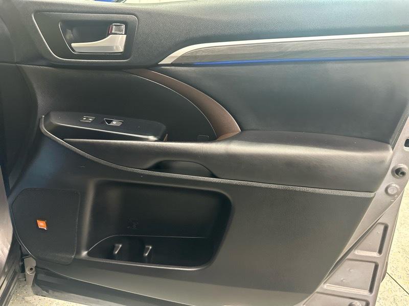 Toyota Highlander Limited AWD V6 2019