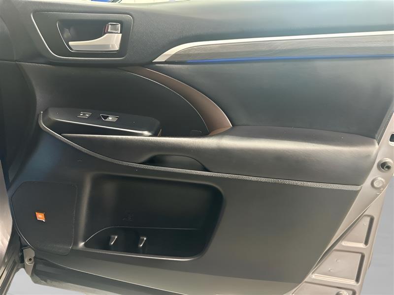 Toyota Highlander Limited AWD V6 2019