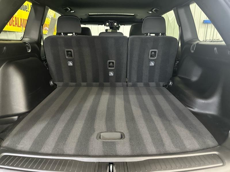 Jeep Grand Cherokee Laredo 4WD 2024
