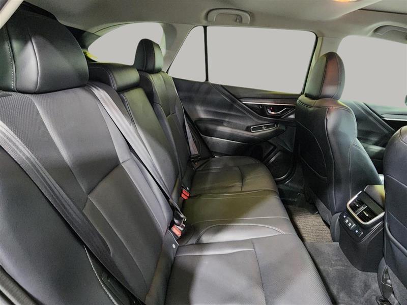 Subaru Outback  2022