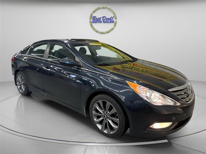 Hyundai Sonata SE 4D Sedan 2.4 2013