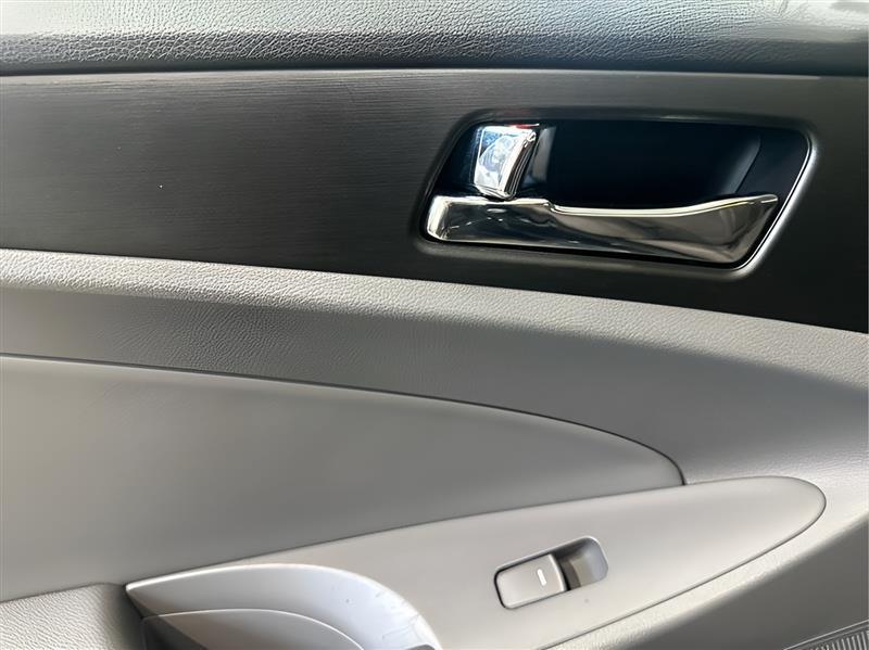 Hyundai Sonata SE 4D Sedan 2.4 2013