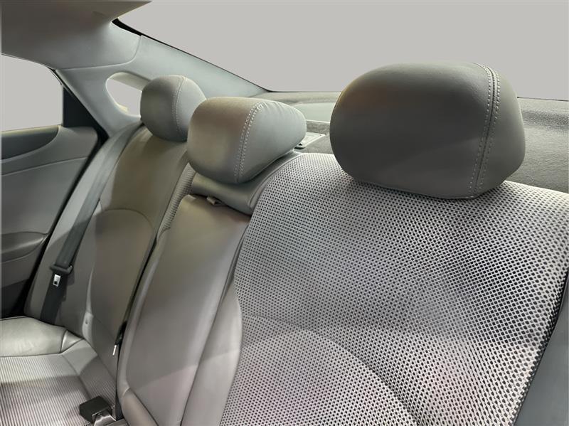 Hyundai Sonata SE 4D Sedan 2.4 2013