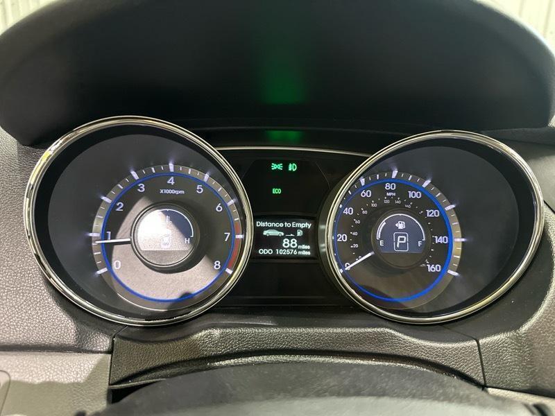 Hyundai Sonata SE 4D Sedan 2.4 2013