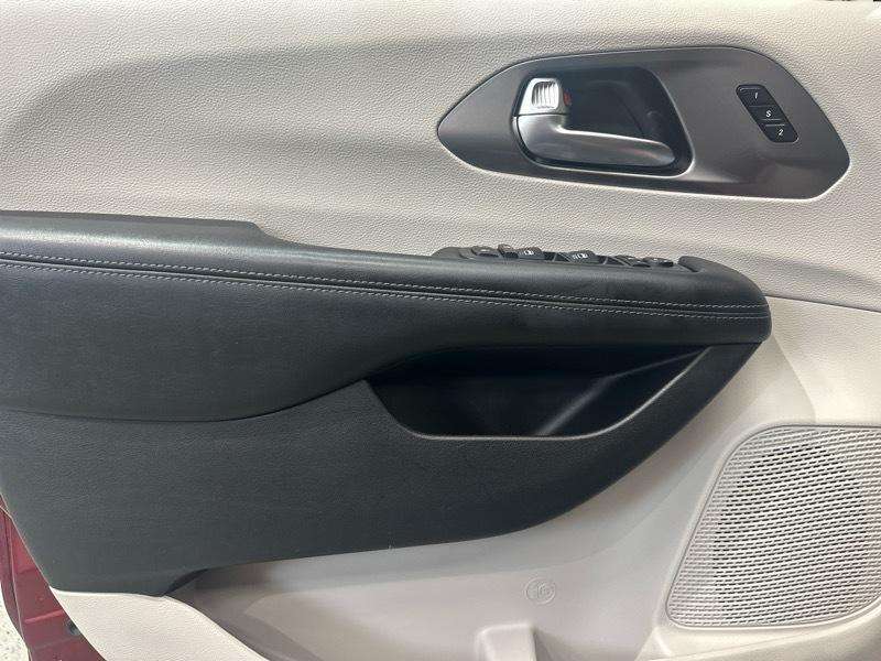 Chrysler Pacifica Limited 2019