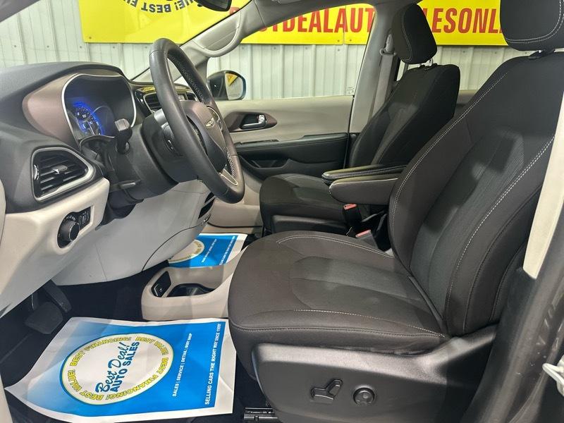 Chrysler Voyager LX 2023