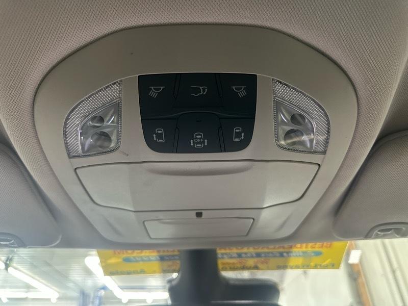 Chrysler Voyager LX 2023