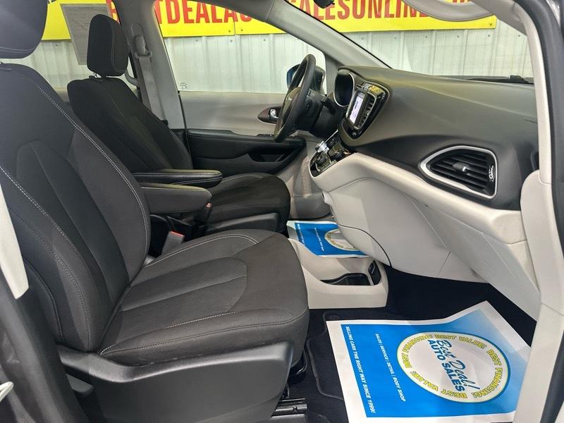 Chrysler Voyager LX 2023