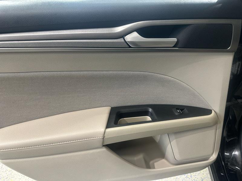 Ford Fusion Hybrid SE 2019