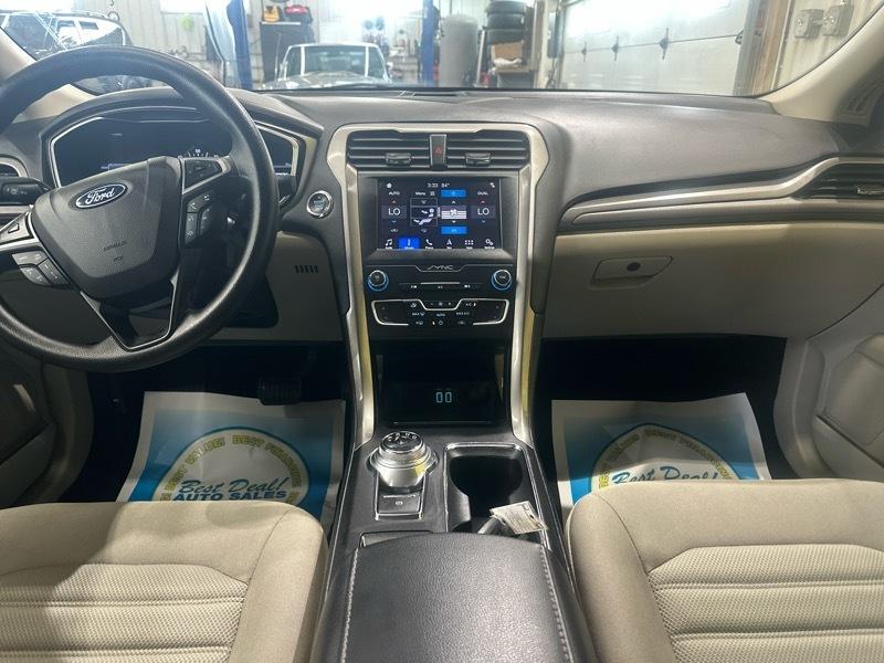 Ford Fusion Hybrid SE 2019
