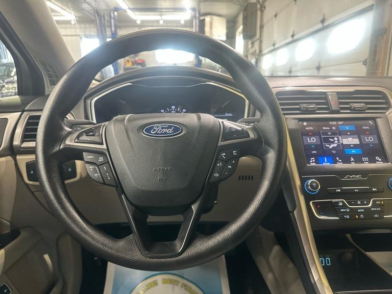 Ford Fusion Hybrid SE 2019