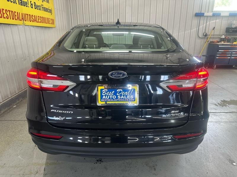 Ford Fusion Hybrid SE 2019