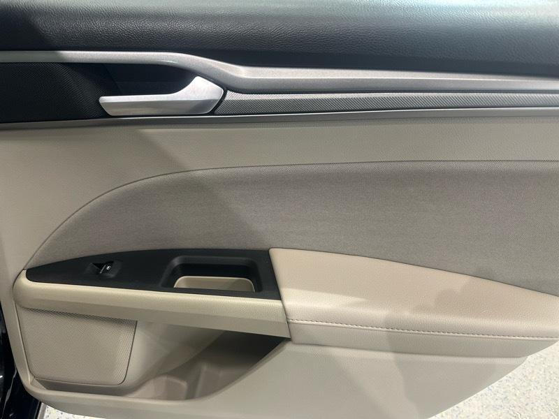 Ford Fusion Hybrid SE 2019