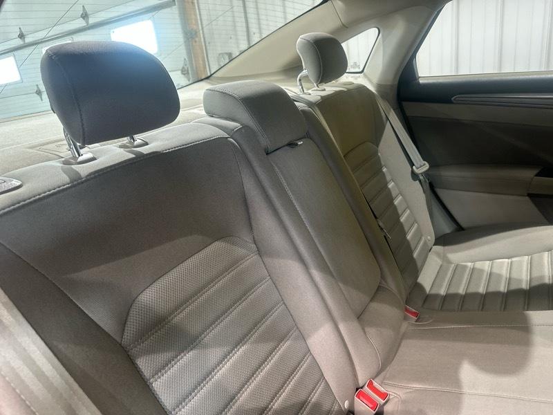 Ford Fusion Hybrid SE 2019