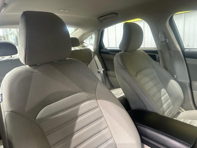 Ford Fusion Hybrid SE 2019