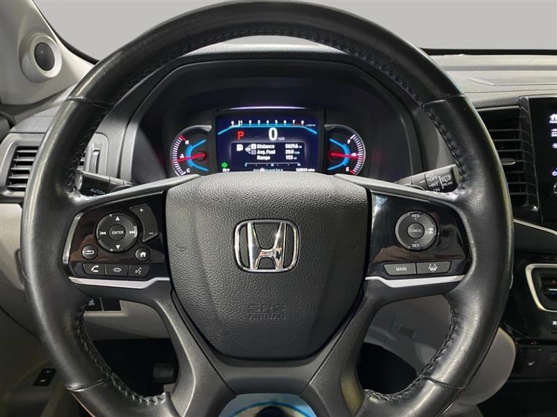 Honda Pilot Touring AWD w/Rear Captains Chairs 2021