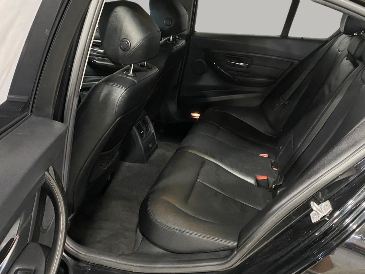 BMW 3-Series 320i xDrive Sedan 2018